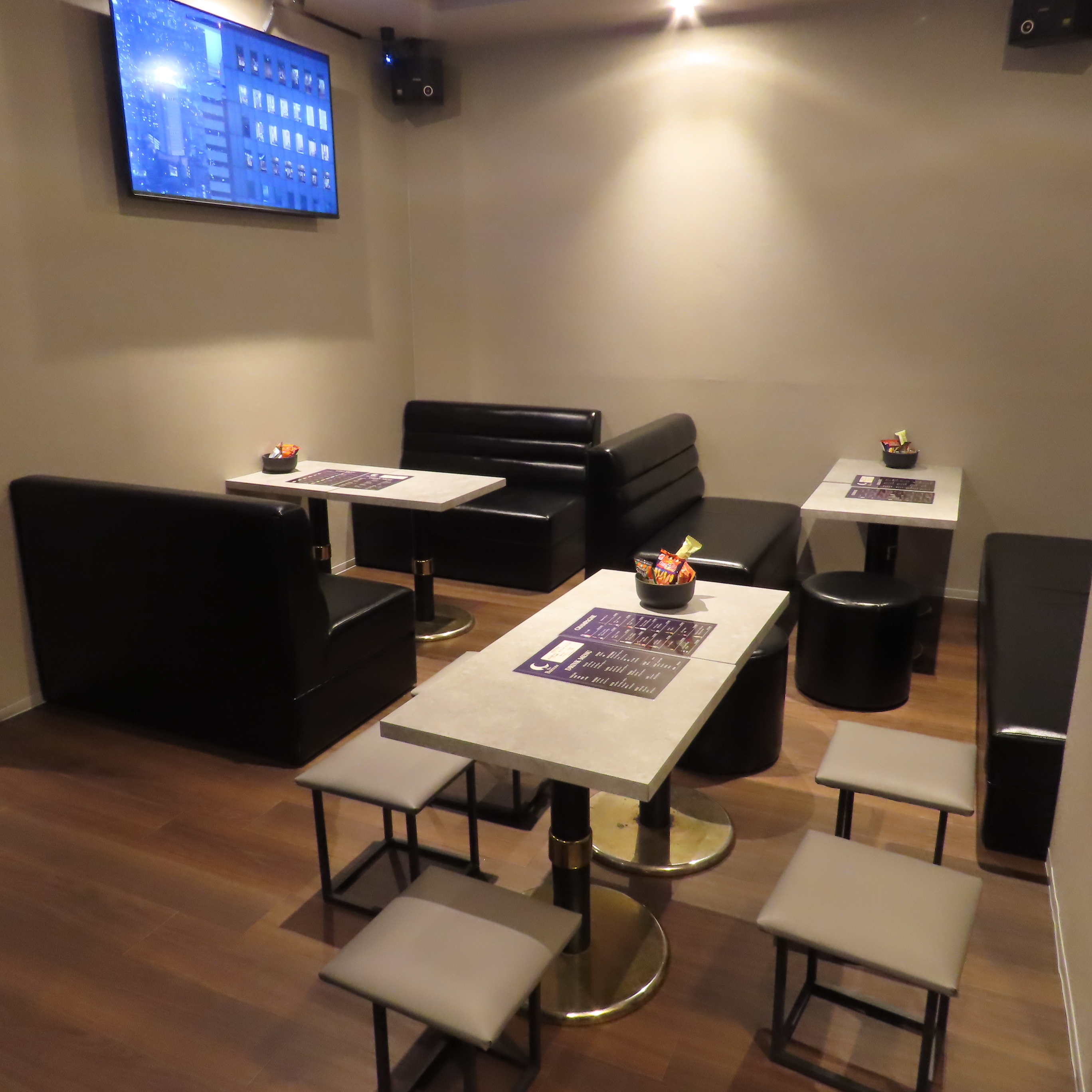 ひとり飲みも、二次会も。楽しみ方は自由自在